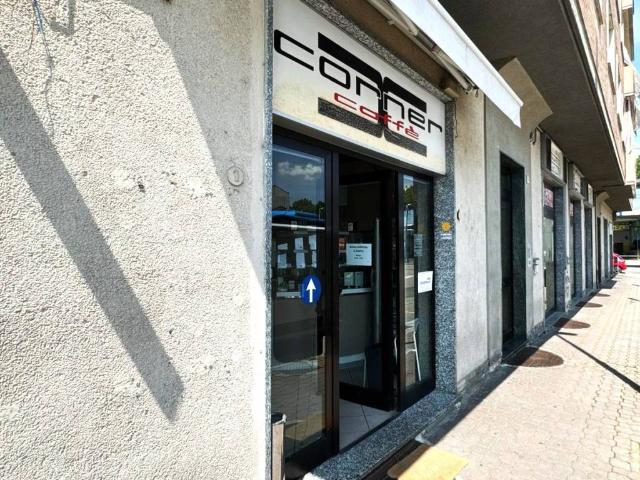 Locale Commerciale in vendita a Rione San Paolo, Piemonte