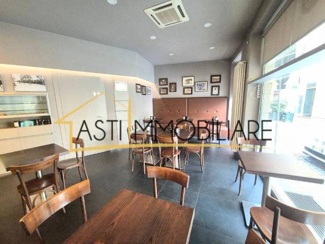 Locale Commerciale in vendita a Rione San Paolo, Piemonte