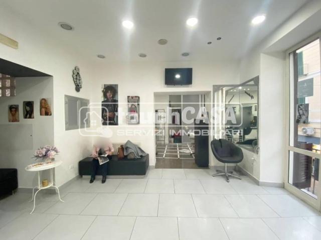 Locale Commerciale in vendita a Borgo San Lorenzo, Aversa