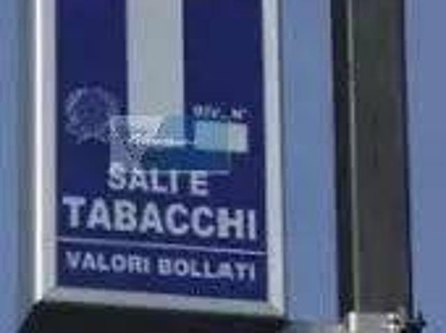 Locale Commerciale in vendita a Avola, Sicilia