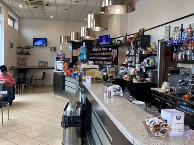 Locale Commerciale in vendita a Unione dei comuni della Bassa Romagna, Bagnara Di Romagna