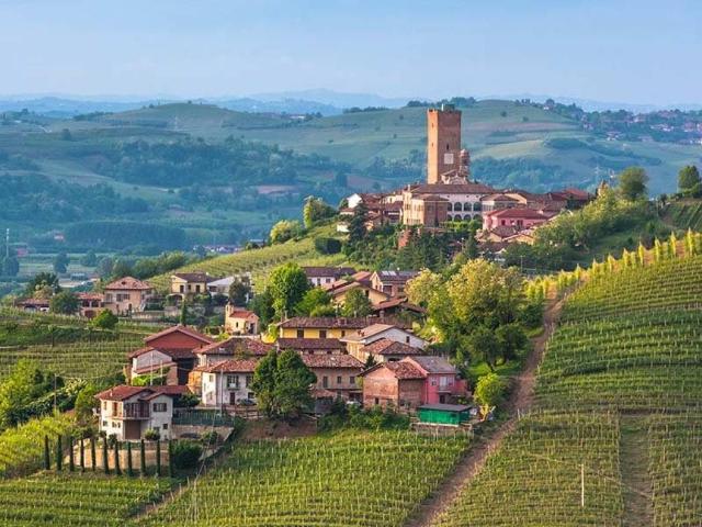 Locale Commerciale in vendita a Piemonte, Cuneo