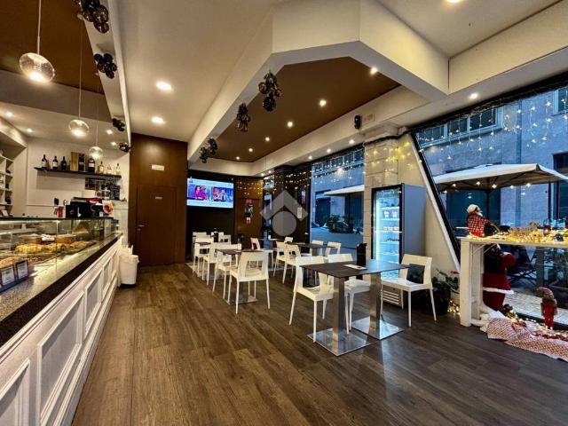 Locale Commerciale in vendita a Libertà, Puglia