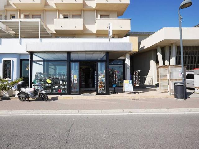 Locale Commerciale in vendita a Igea, Bellaria