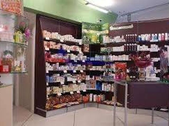 Locale Commerciale in vendita a Città Alta, Bergamo