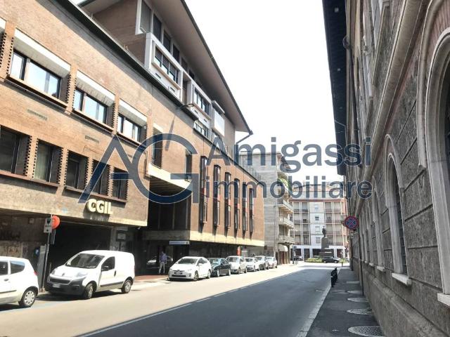 Locale Commerciale in vendita a Città Alta, Bergamo