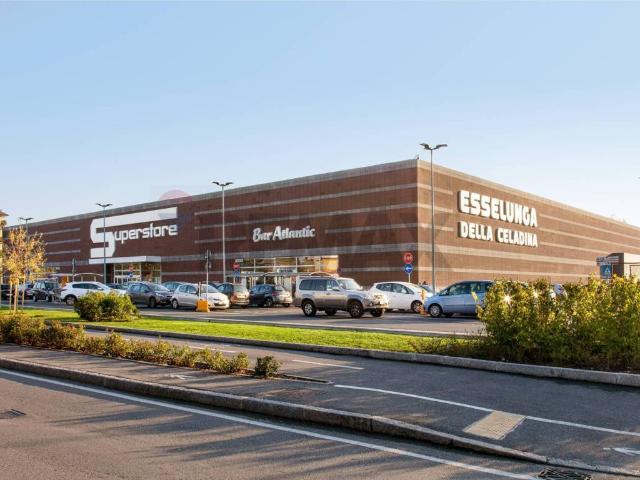 Locale Commerciale in vendita a Celadina, Bergamo