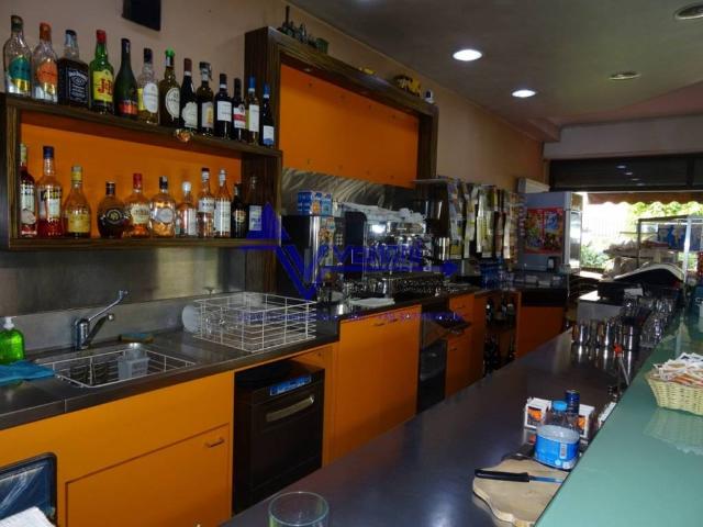 Locale Commerciale in vendita a Città Alta, Bergamo