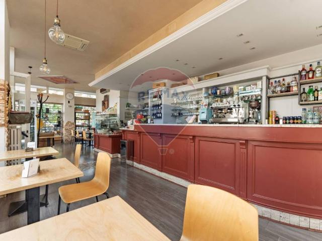 Locale Commerciale in vendita a Borgo Palazzo, Bergamo