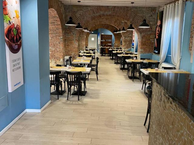 Locale Commerciale in vendita a Loreto, Bergamo