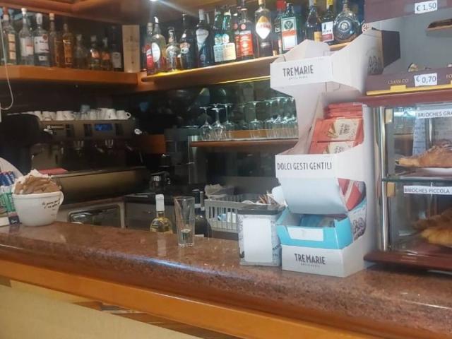 Locale Commerciale in vendita a Loreto, Bergamo