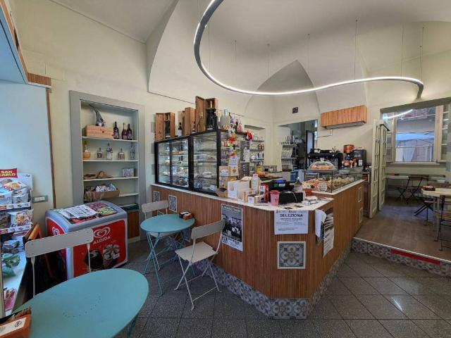 Locale Commerciale in vendita a Piazzo, Piemonte