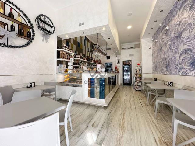 Locale Commerciale in vendita a Puglia, Barletta-andria-trani