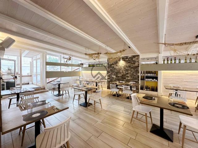 Locale Commerciale in vendita a Puglia, Barletta-andria-trani