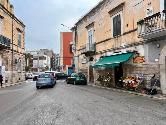 Locale Commerciale in vendita a Puglia, Barletta-andria-trani