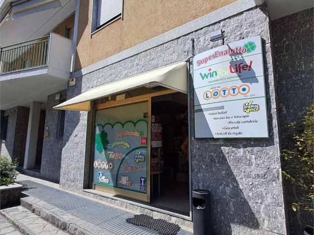 Locale Commerciale in vendita a Cascina Balzago, Bobbio