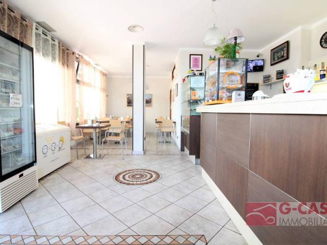 Locale Commerciale in vendita a Madonna in Campagna, Bollate