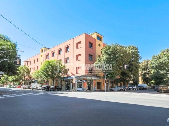 Locale Commerciale in vendita a Quartiere Navile, Bologna