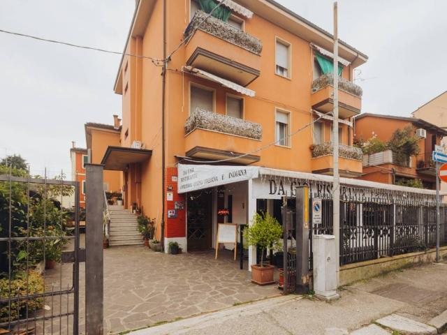 Locale Commerciale in vendita a Borgo Panigale-Reno, Bologna