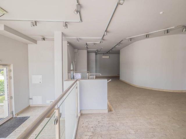 Locale Commerciale in vendita a Gries-San Quirino - Gries-Quirein, Bolzano - Bozen