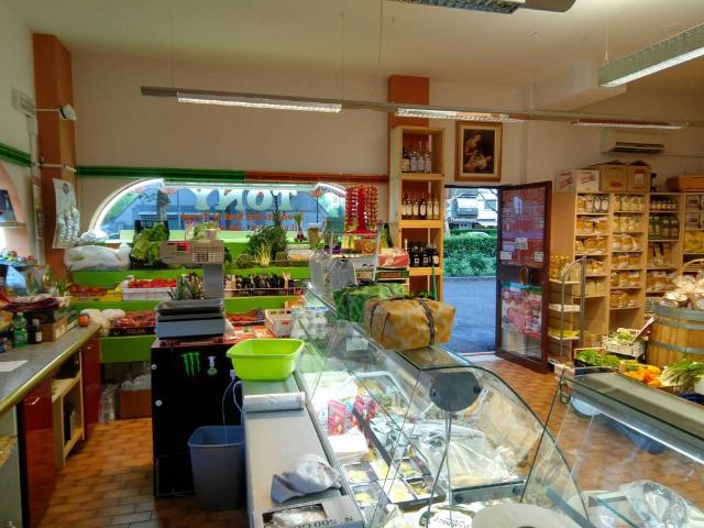 Locale Commerciale in vendita a Don Bosco, Bolzano - Bozen