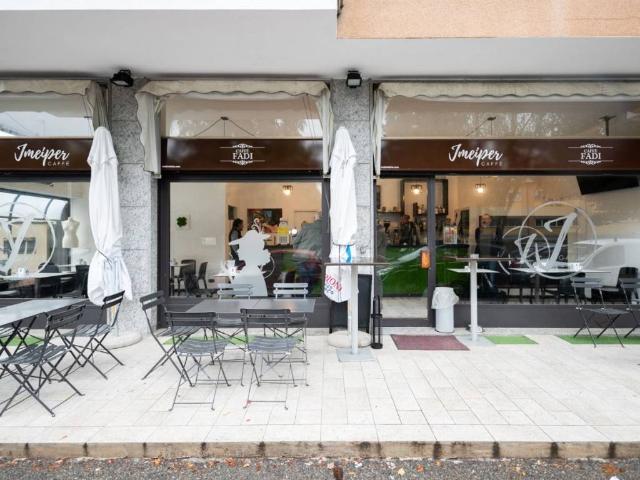 Locale Commerciale in vendita a Piemonte, Novara