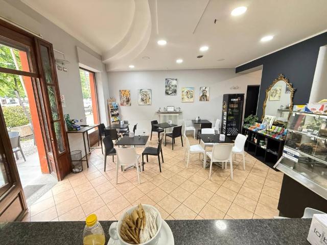 Locale Commerciale in vendita a Piemonte, Cuneo