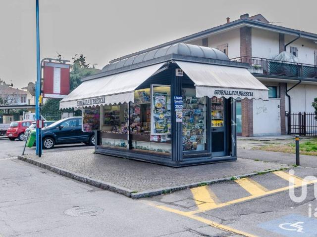Locale Commerciale in vendita a Zona Ovest, Brescia