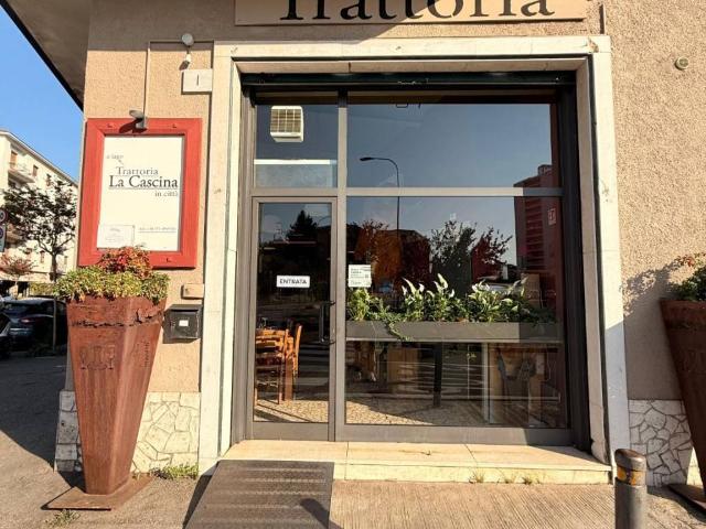 Locale Commerciale in vendita a Zona Centro, Brescia
