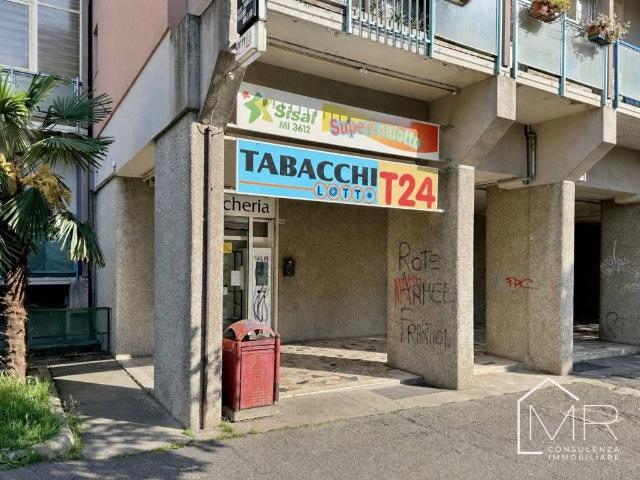 Locale Commerciale in vendita a Zona Ovest, Brescia