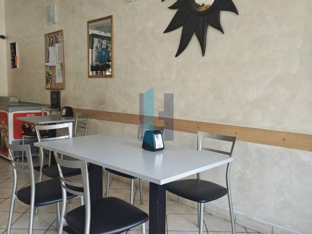 Locale Commerciale in vendita a Zona Ovest, Brescia