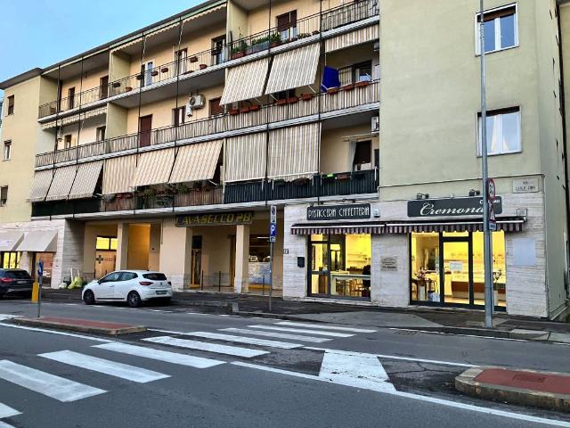 Locale Commerciale in vendita a Porta Cremona-Volta, Brescia