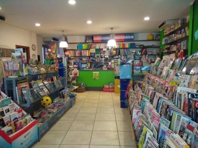 Locale Commerciale in vendita a Piemonte, Asti