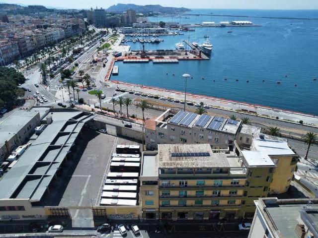 Locale Commerciale in vendita a Stampaxi/Stampace, Cagliari