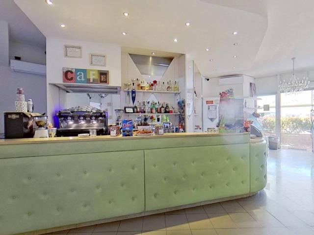 Locale Commerciale in vendita a Nicosia-Rezzano, Calci