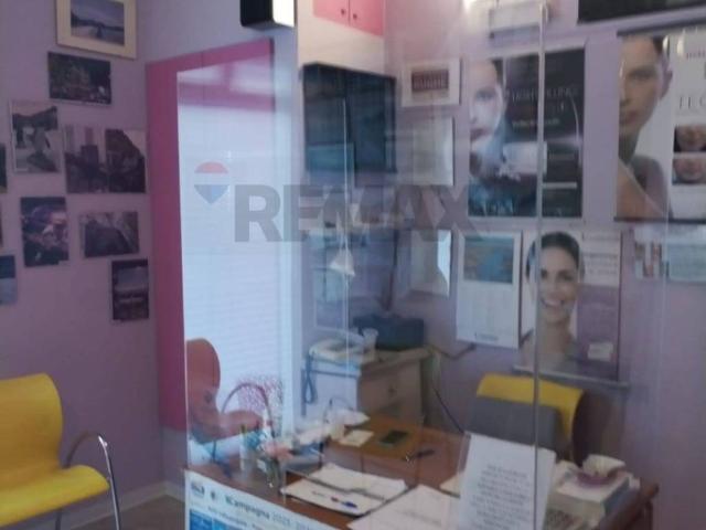 Locale Commerciale in vendita a Le Sfere, Caltagirone