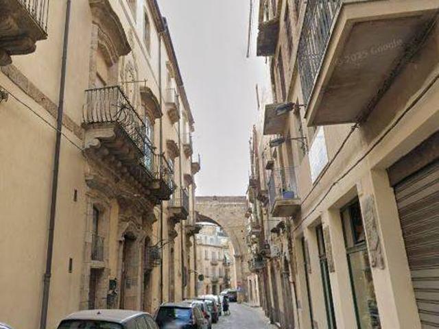 Locale Commerciale in vendita a Canalotto, Caltagirone