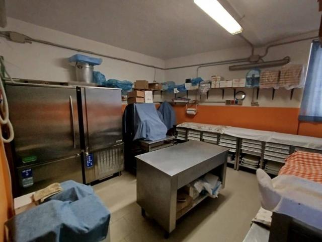 Locale Commerciale in vendita a Unione delle Terre d'Argine, Campogalliano