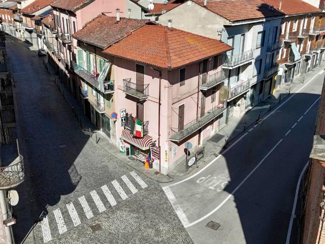 Locale Commerciale in vendita a Piemonte, Cuneo