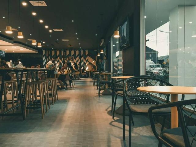 Locale Commerciale in vendita a Unione dei comuni Valli del Reno, Lavino e Samoggia, Casalecchio Di Reno