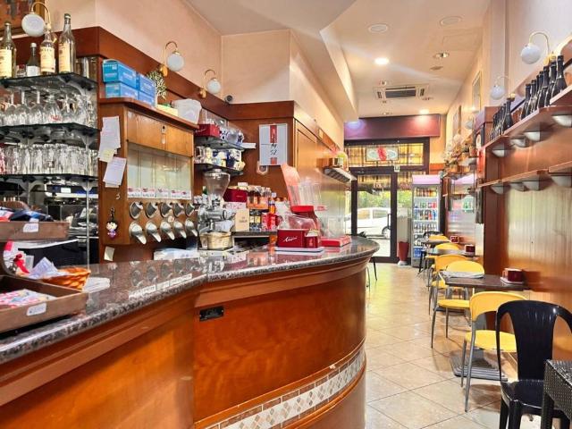 Locale Commerciale in vendita a Unione dei comuni Valli del Reno, Lavino e Samoggia, Casalecchio Di Reno