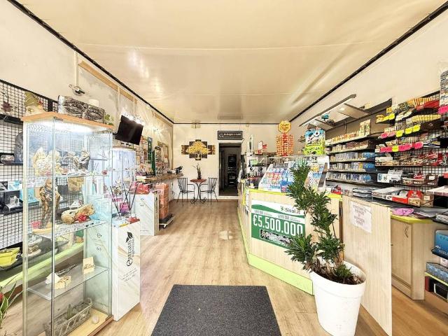 Locale Commerciale in vendita a Casalfiumanese, Bologna