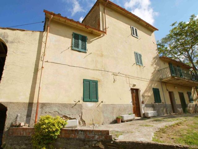 Locale Commerciale in vendita a Casciana Terme Lari, Toscana