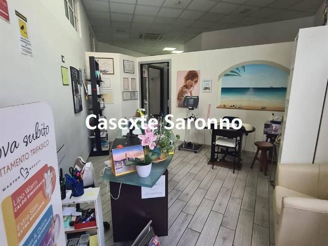 Locale Commerciale in vendita a Sant'Anna, Cassano Magnago