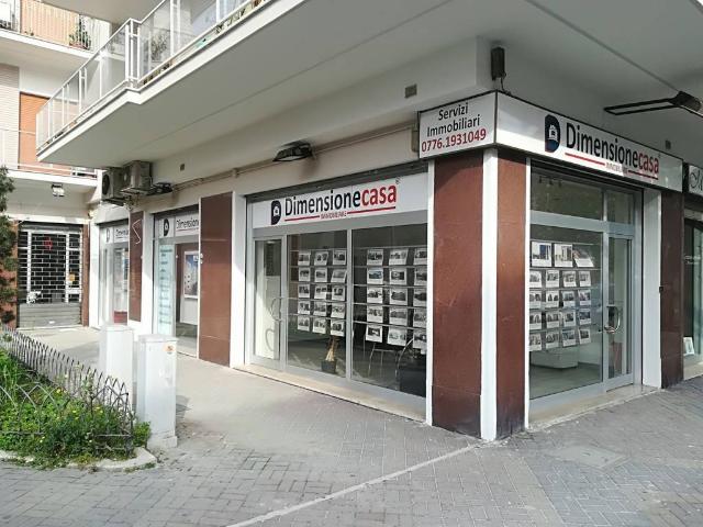 Locale Commerciale in vendita a San Silvestro, Cassino