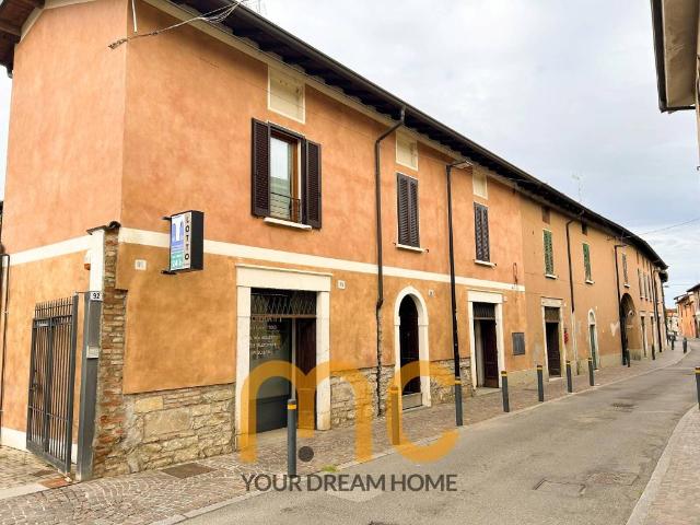 Locale Commerciale in vendita a Castegnato, Lombardia