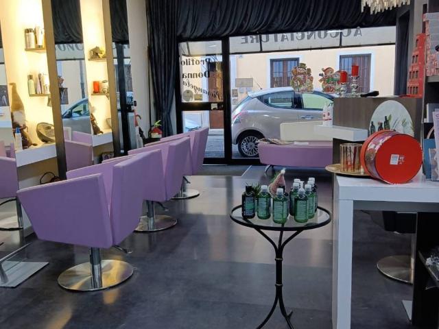Locale Commerciale in vendita a Castel Goffredo, Lombardia