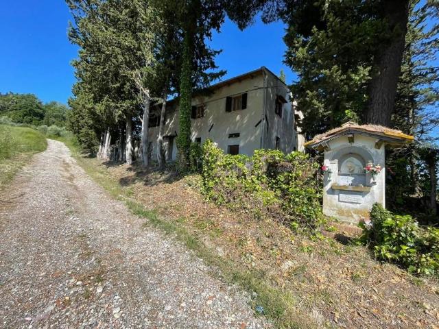 Locale Commerciale in vendita a Unione dei Comuni Circondario dell'Empolese Valdelsa, Castelfiorentino