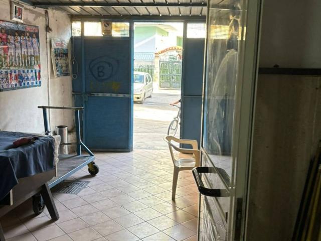 Locale Commerciale in vendita a Pioppaino, Castellammare Di Stabia