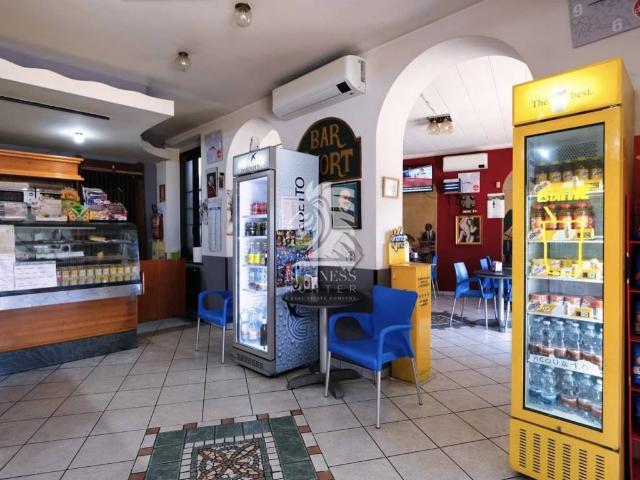 Locale Commerciale in vendita a Piemonte, Asti